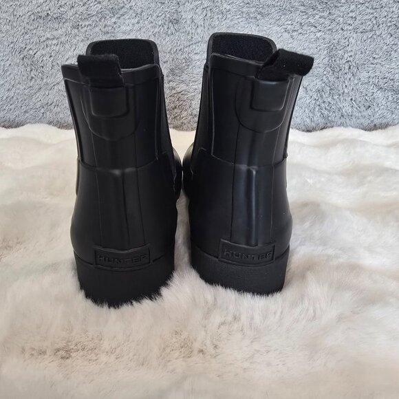 NEW! Hunter Refined Slim Fit Chelsea Boots Black Women's Size 5 US (WFS1017RMA) - Picture 3 of 10